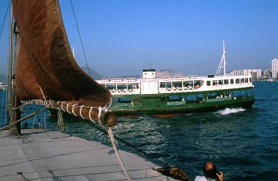 Star ferry from the junk.jpg