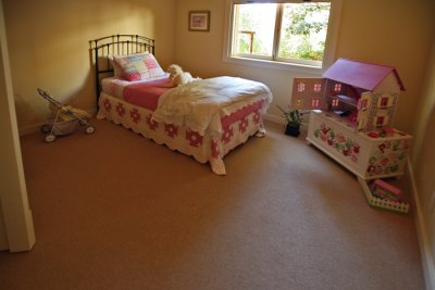 Girl's Bedroom