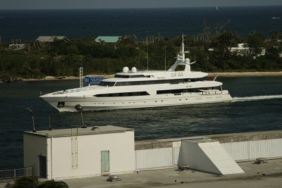 One of the smaller yachts found in Ft. Lauderdale