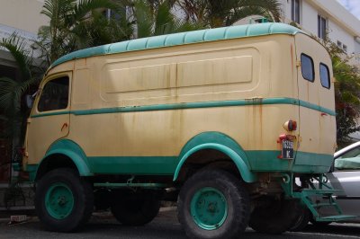 Noumea truck, not sure what it is, but it is cool!