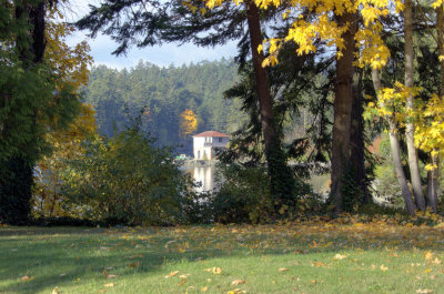 Caretaker's house on Cole Island, in Esquimalt Harbour