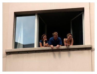 Spectators from windows
