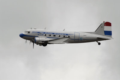 Dakota DC 3 KLM colour scheme