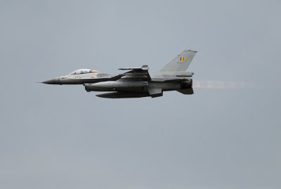 F-16 High speed afterburner pass