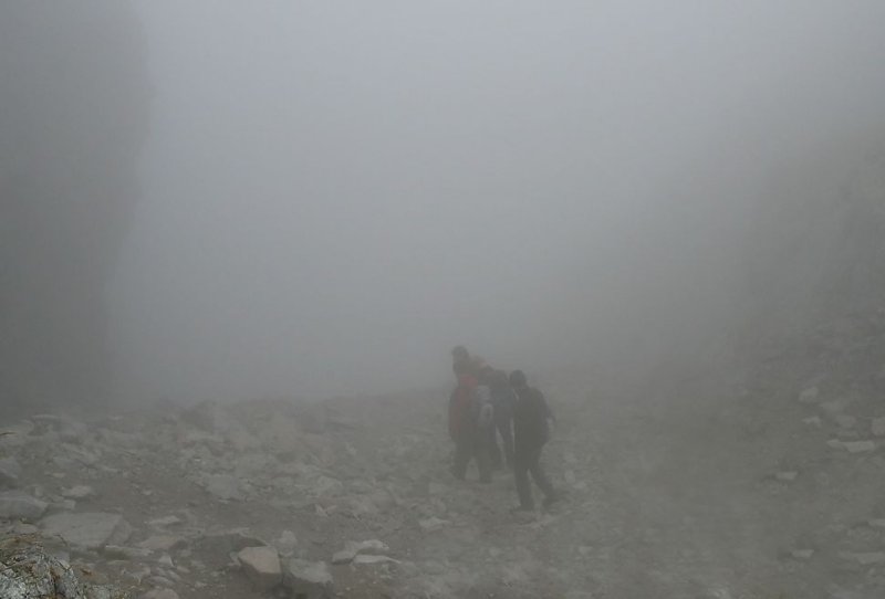 Descending from Zawrat