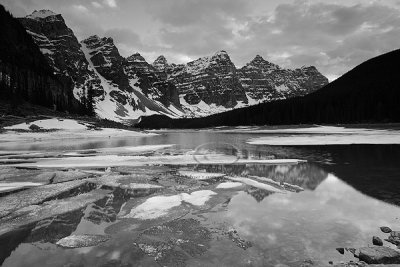 0C9K9936 copy B&W Banff May30-31 08.jpg