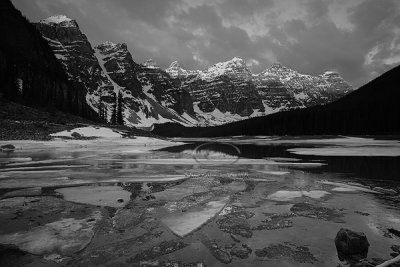 IMG_2257 copy B&W Banff May30-31 08.jpg