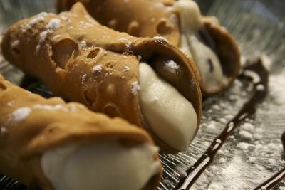 Canolis