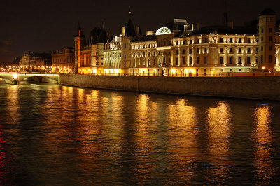 Conciergierie, Palace of Justice and the Seine