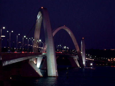 The Juscelino Kubitschek JK bridge (2002) is the third bridge built to connect the citys Pilot Plan to the South Lake Parano