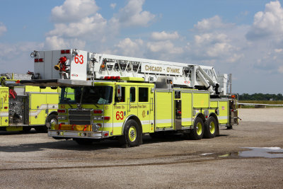 ChicagoIL Tower Company 63 At OHare 7-27-09 1040 AM.JPG