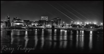 Cardiff bay at night
