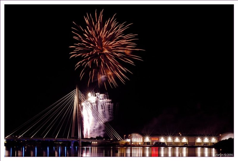 _DSC0963.jpg Firework Ghost.jpg