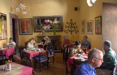 El Correo Restaurant