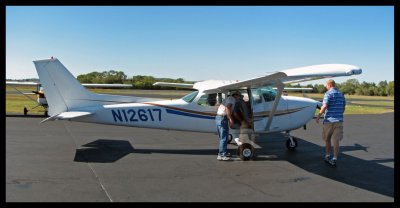 Cessna 172M (N12617)