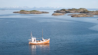 Fishing boat Henningsvaer