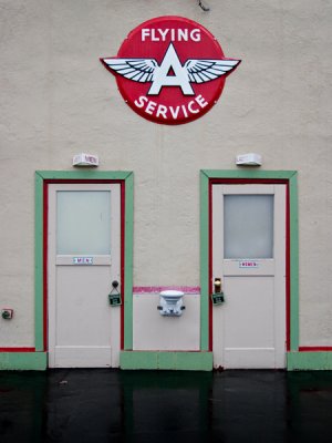 Restrooms Out Of Service-US99E Milwaukee, OR