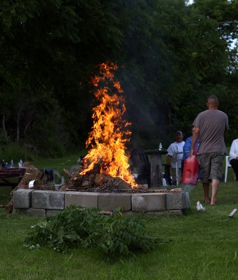 Fire provided by Mike's Pyromania service.....Just add GAS