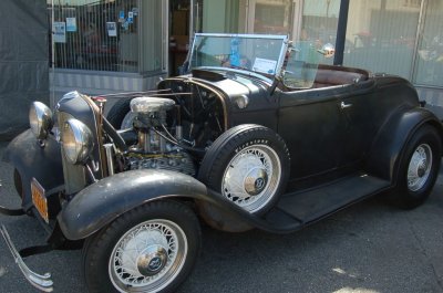 car_show_on_bellflower_blvd