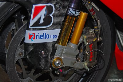 Casey Stoner's Ducati GP Desmosedici : Carbon & Carbon