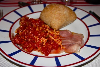 Piperade au jambon du pays (Country ham with local peppers)