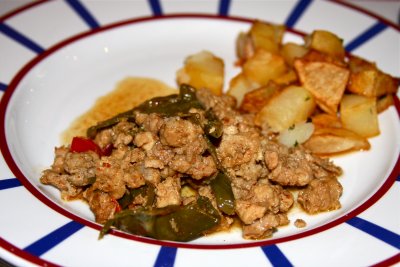 Minced veal with peppers and onions