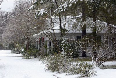 Perilloux Place - Snow of December 11, 2008