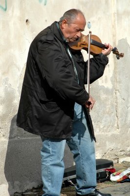 musician at loretanska