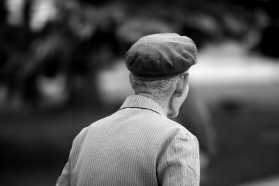 old man in Zhongshan Park