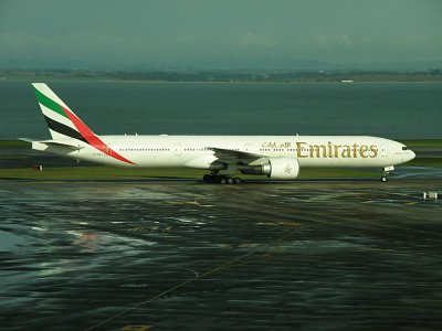 EMIRATES 2.jpg