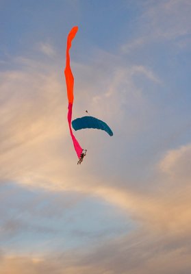 Parachute above playa
