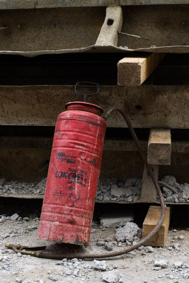 red canister