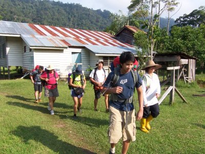 Day3. Leaving for Long Pusit. 8am