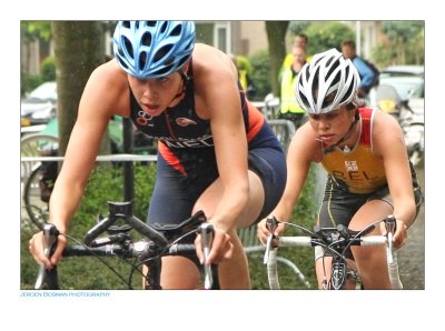 Danne Boterenbrood (l) & Karolien Geerts (r)