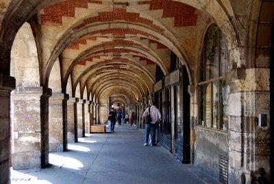 Arcades Place Des Vosges