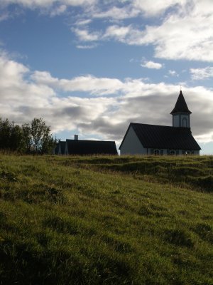 Thingvellir Church and Houses.jpg