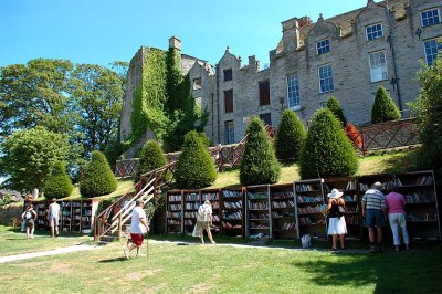 Hay-on-Wye - The place for books. Hay castle behind