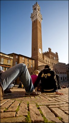 Chilling on Siena Piazza del Campo