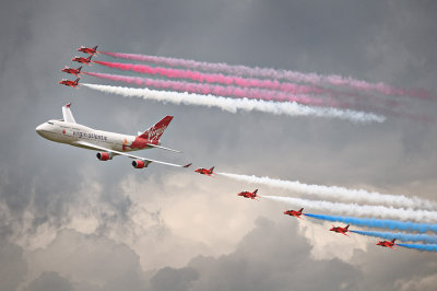 Virgin Atlantic 747 & Red Arrows