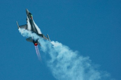 F16 vapour