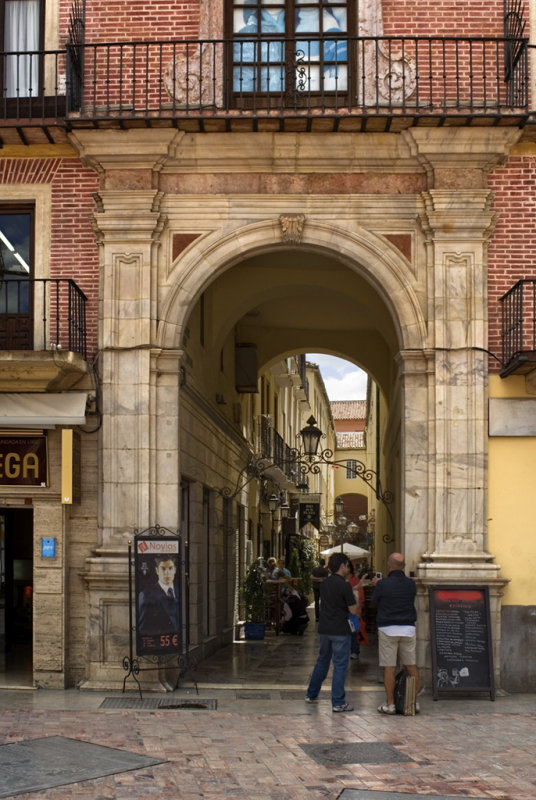 Arco Larios_JLB9683.jpg