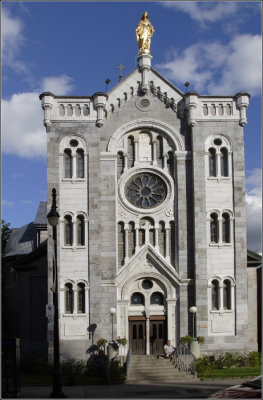 glise Notre-Dame-de-Lourde