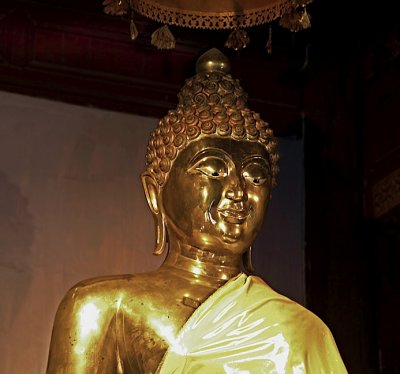 Buddha image, Wat Jed Yod, close up