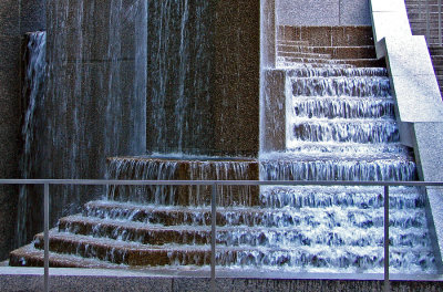 Fountain in CitiGroup Center Plaza