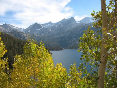 Bishop Pass Hike: Aspen at South Lake