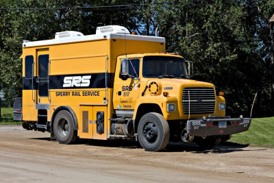 Sperry Rail Services inspection hi-rail 817 in Moosonee