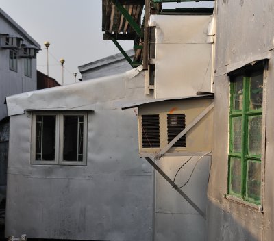 tin hut.jpg