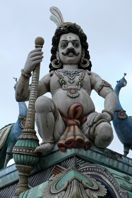 Un des temples Tamoul du village de Saint-andr sur la cte est de l'le