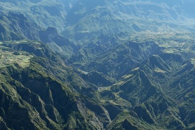 Le cirque de Cilaos vu depuis le point de vue La fentres des Makes