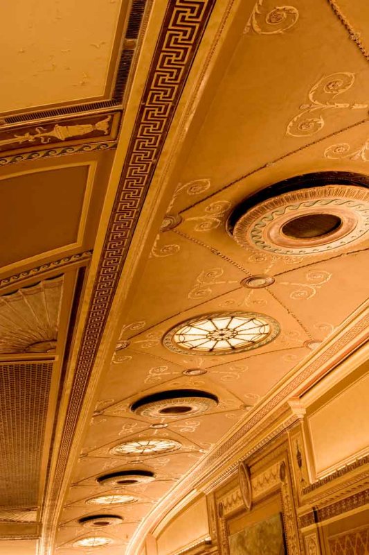 Ceiling2
